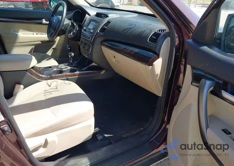 2015 Kia Sorento Lx z USA, uszkodzony, nr VIN 5XYKTDA65FG569987